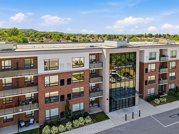 5th image of 3998 Victoria Ave #405