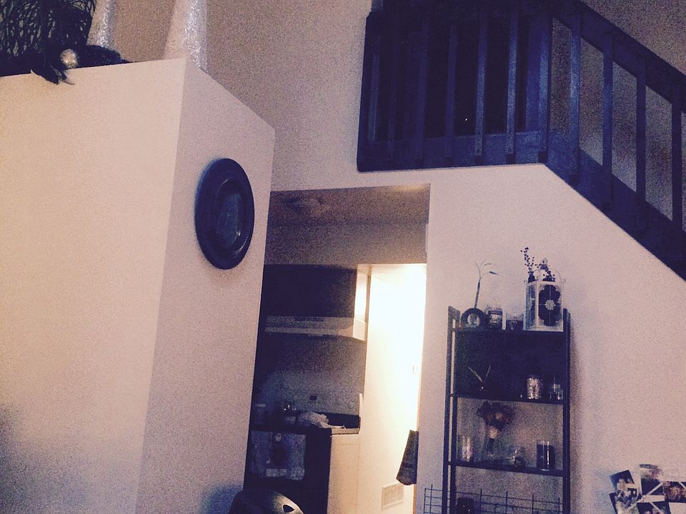 2nd image of 33 E Main St Unit 1