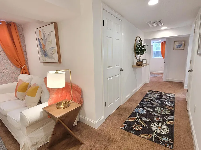 7109 Peachtree Rd #2 — Photo 25