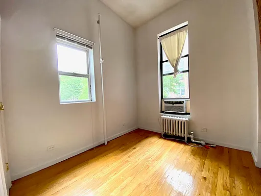 Rented by Corcoran | media 21