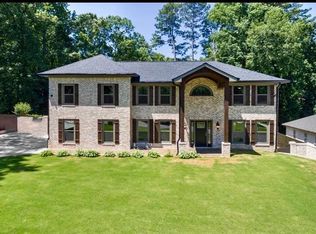 431 Little John Dr, Lilburn, GA 30047