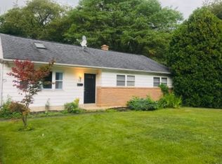 516 Douglas Dr, Cherry Hill, NJ 08034