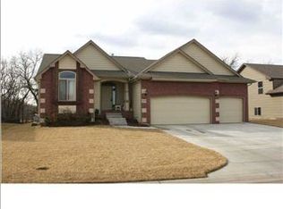 2511 N Sandstone St, Andover, KS 67002