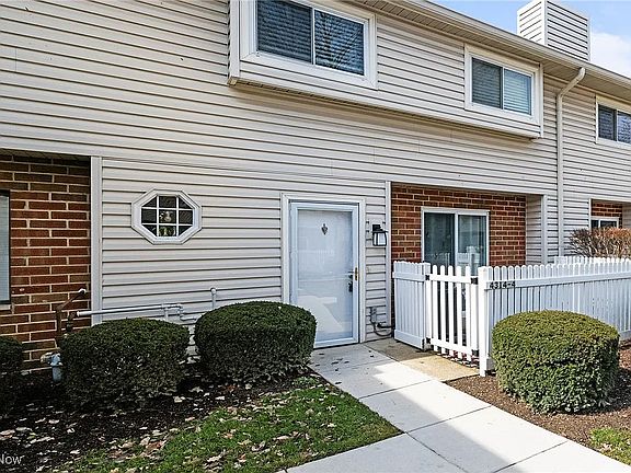 2nd image of 4314 Hyde Park Dr #4