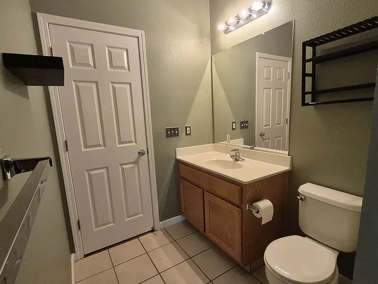 4988 Bay View Cir — Photo 17