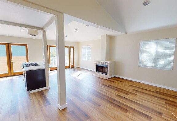 2nd image of 3441 Georgia St