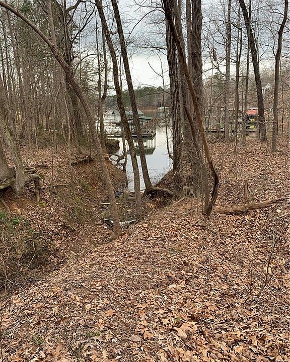 1st image of 360 E Lakeshore Dr