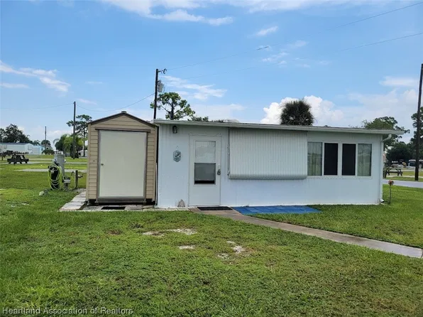 19 Placid Pines Dr, Lake Placid, FL 33852