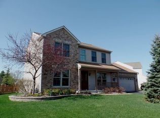 859 Tiffany Farms Rd, Antioch, IL 60002