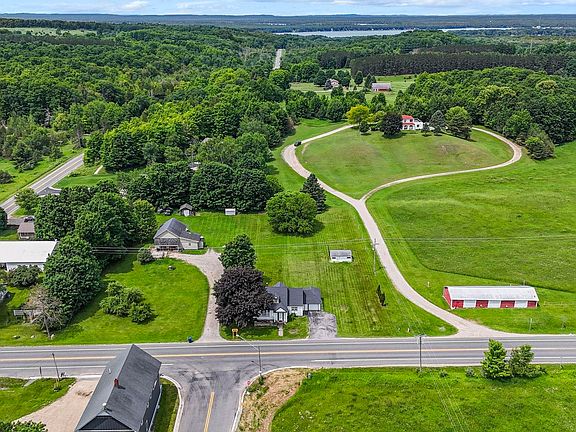 2nd image of 4988 County Road 633