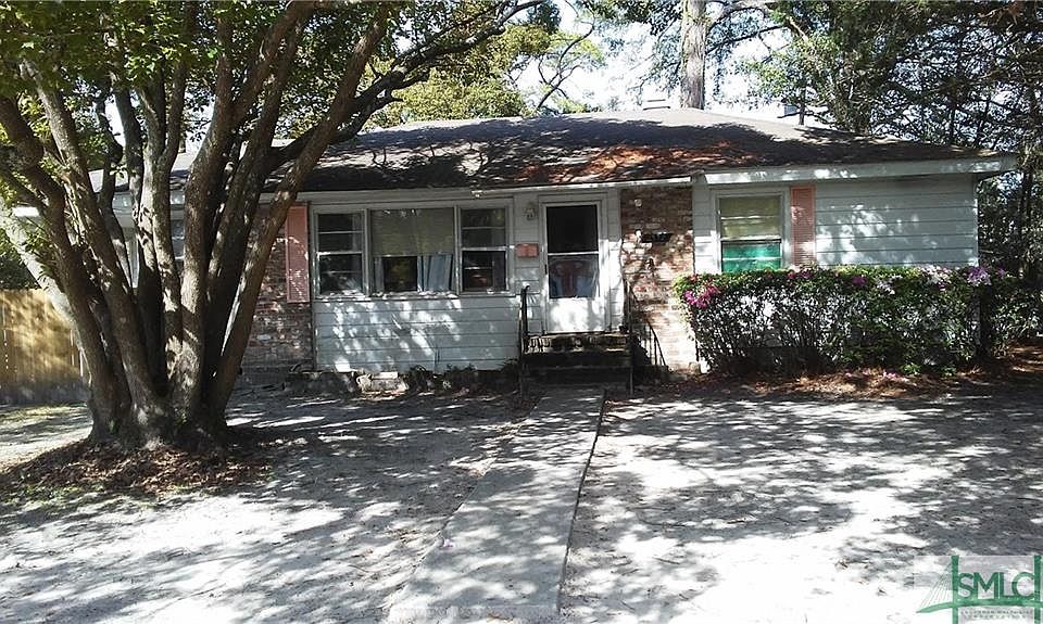 2nd image of 2332 Camelia Ct