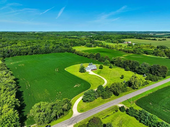 N6803 530th St, Beldenville, WI 54003