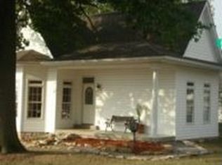 310 W College St, Troy, MO 63379