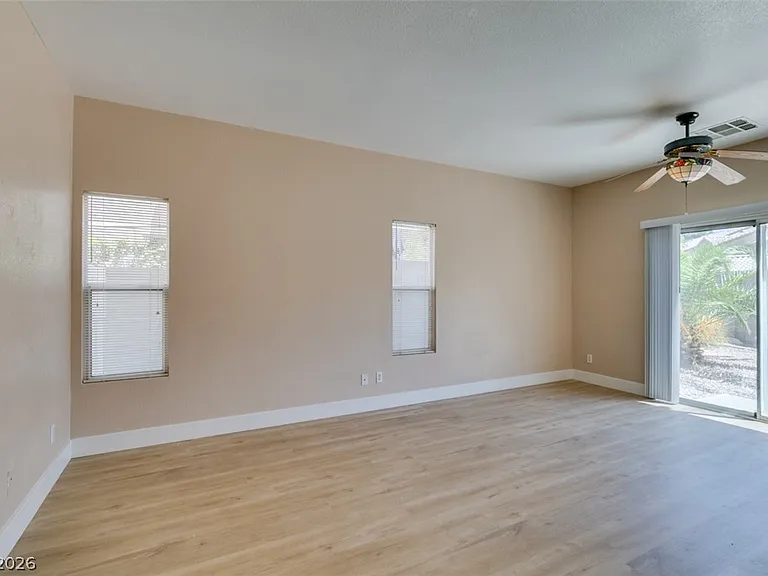 1401 Sycamore Spring Ct — Photo 18