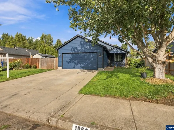 1050 Yew St, Junction City, OR 97448