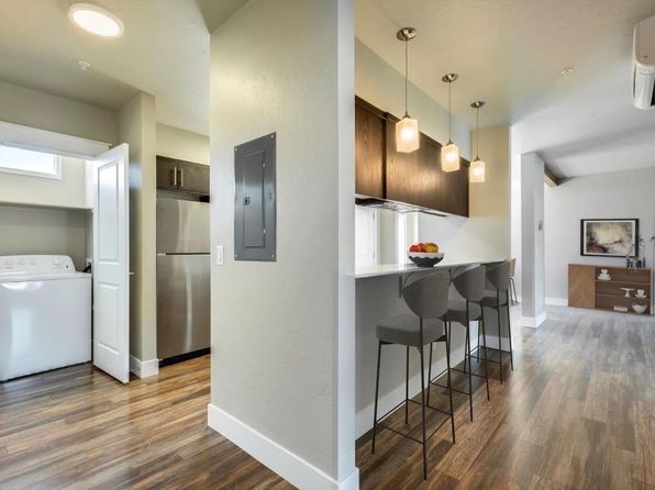 2214 E Goodman St #304