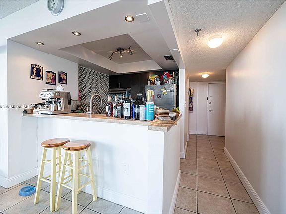 5th image of 850 N Miami Ave APT 1708