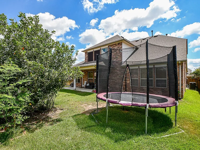 4302 Trinity Creek Ct — Photo 32