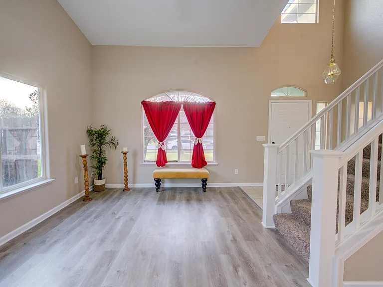 3546 Paseo Verde Ave — Photo 2