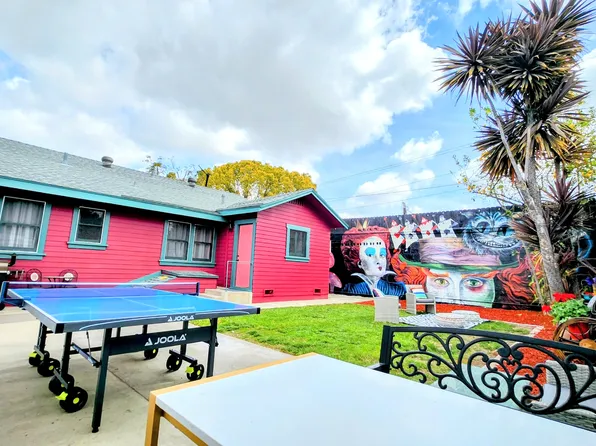 616 W Chapman Ave, Orange, CA 92868