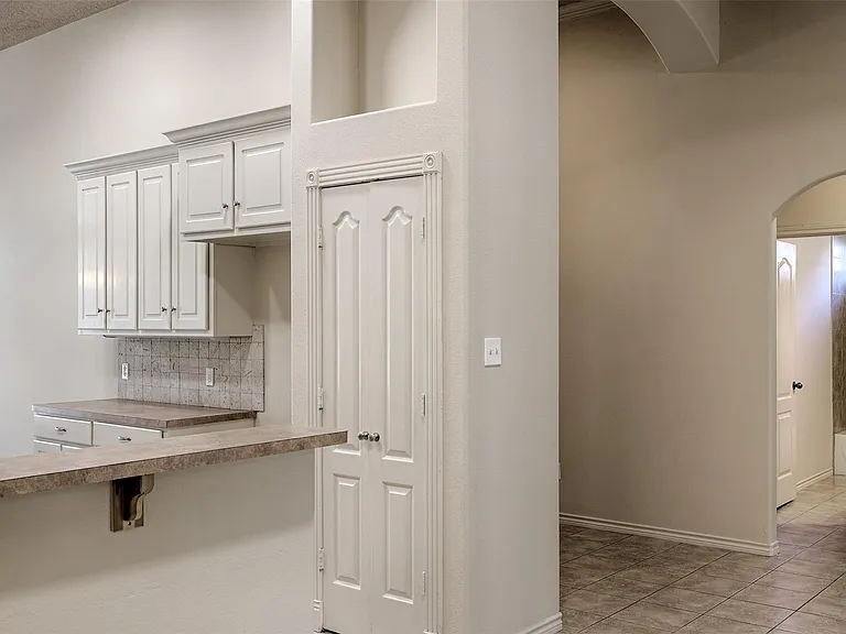 12460 Lyra Dr — Photo 7