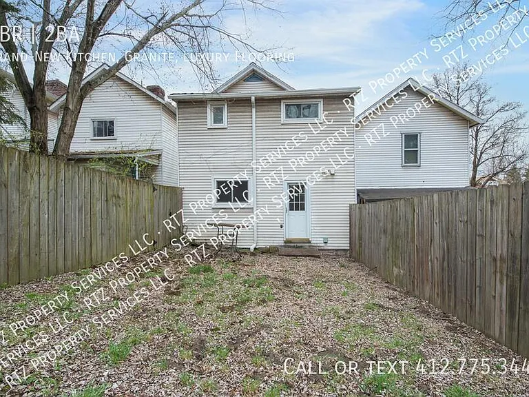 1805 Flagler St — Photo 20