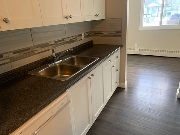 4th image of 8111 C 96th St #103KEY-330