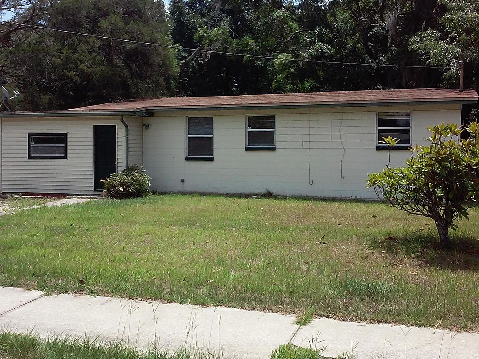 2nd image of 220 Woodside Dr