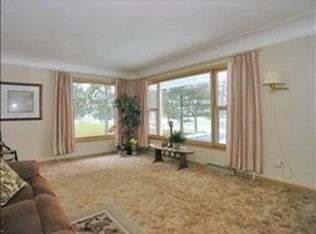 225 Highland Dr, Saline, MI 48176