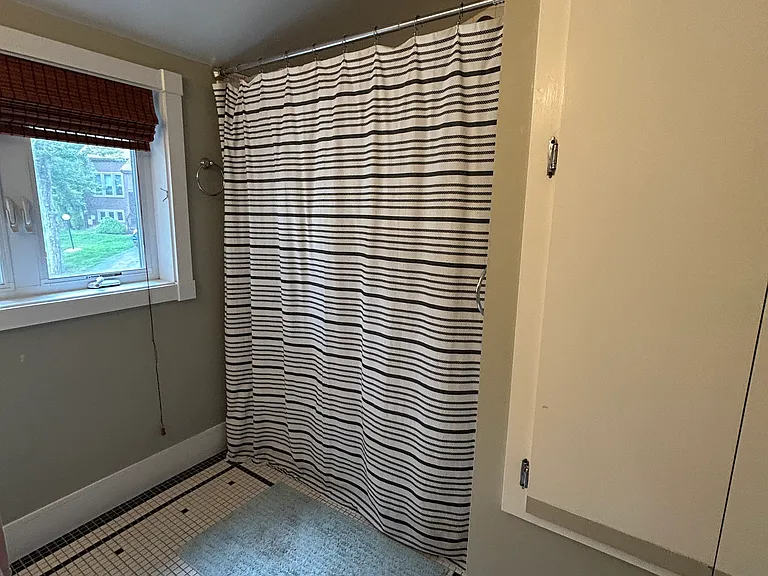 9 Cornwall Ln — Photo 16