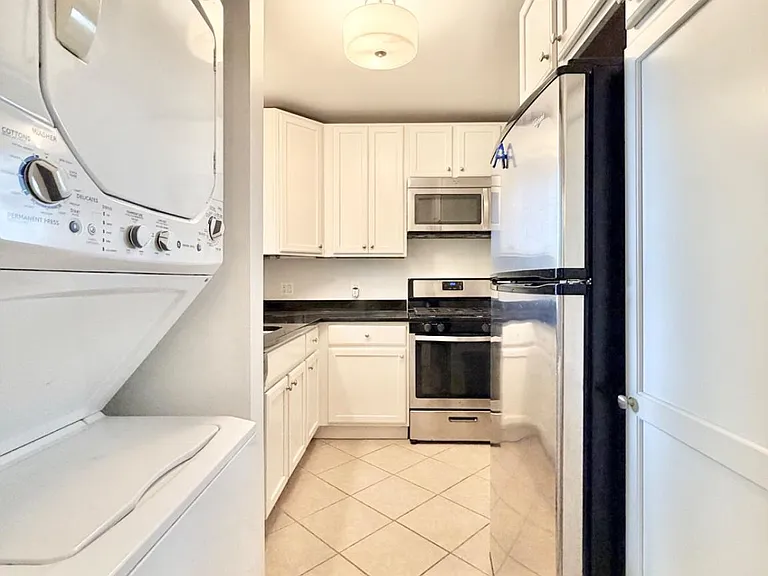 3540 Martha Custis Dr — Photo 11
