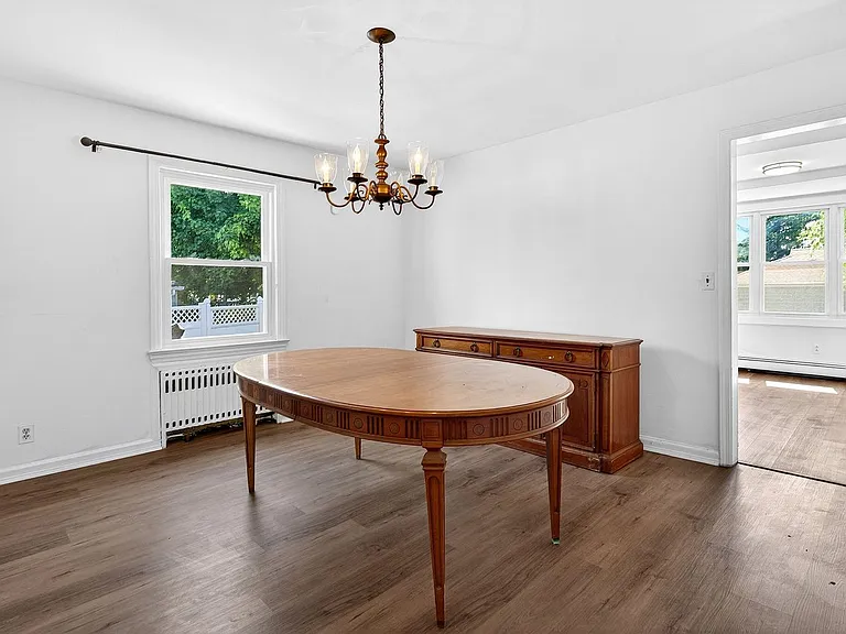 290-92 Louis St #1 — Photo 7