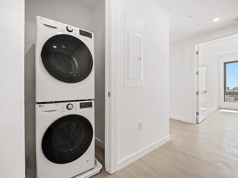 2363 Bedford Ave #605C — Photo 6