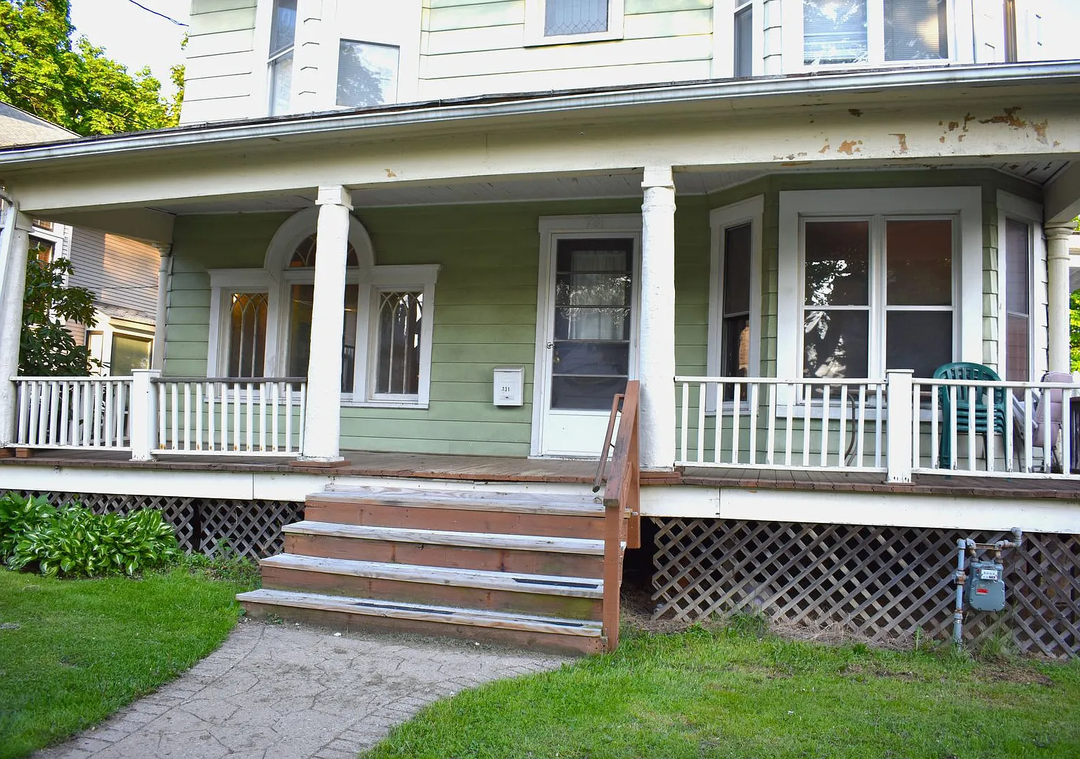 731-733 Wayne Ave — Photo 1