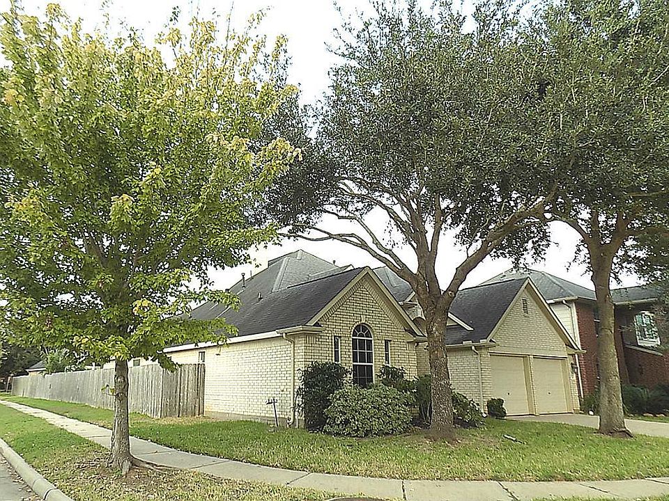 1st image of 2022 Martin Lake Ct