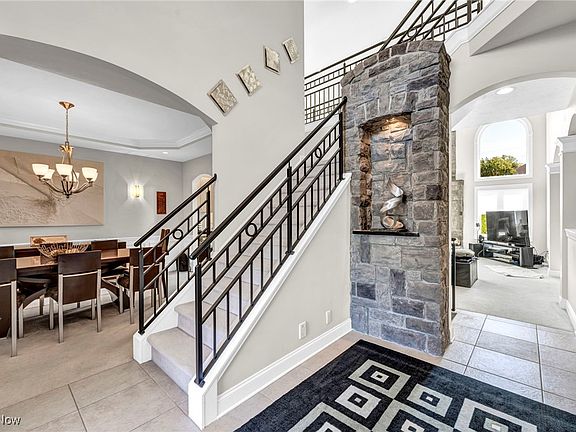 5th image of 7993 Kilkenny Ct