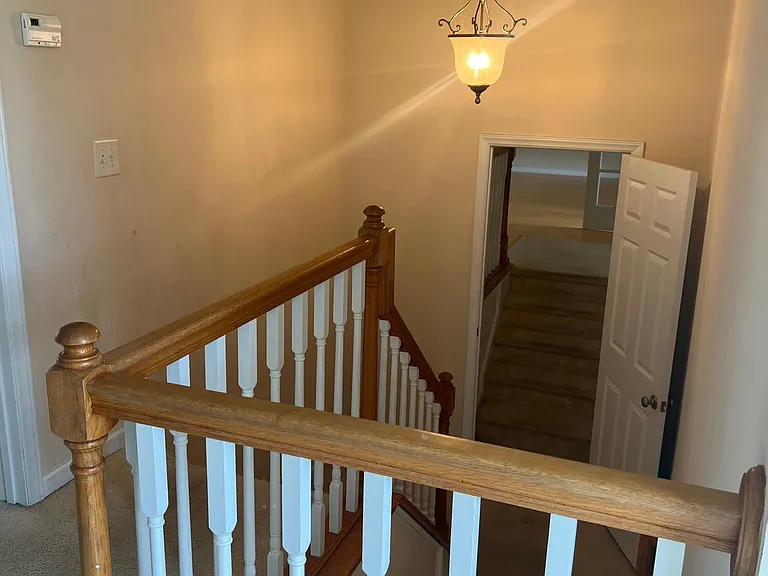24 Sapphire Dr — Photo 10