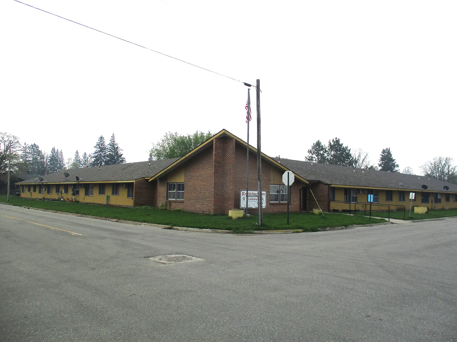 1 bed, 676 sqft, $610 — Photo 1