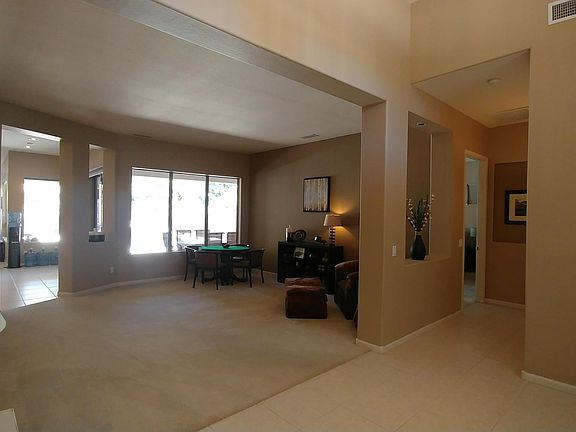 5th image of 282 W Macaw Dr