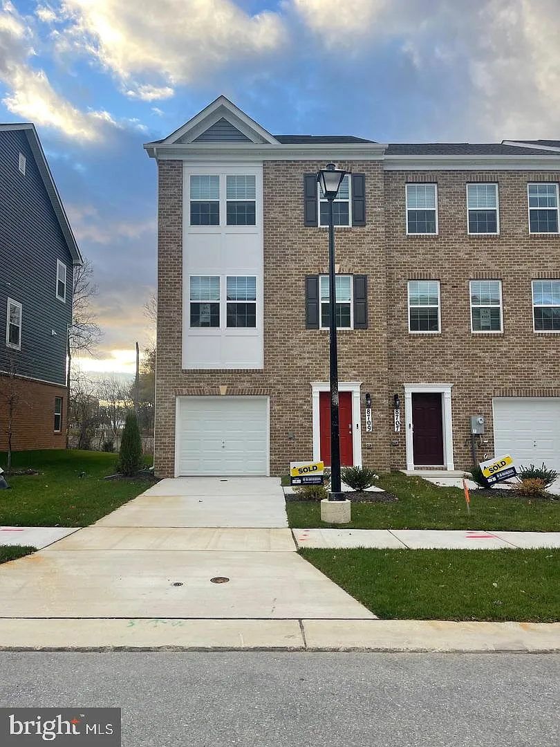 4 bed, 3.5 bath, 1980 sqft, $3,295 — Photo 1