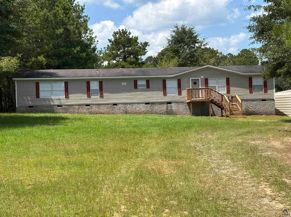 172 Edgewater Ct, Byron, GA 31008