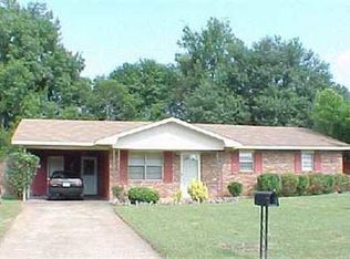 110 Briarwood Dr, Warner Robins, GA 31093