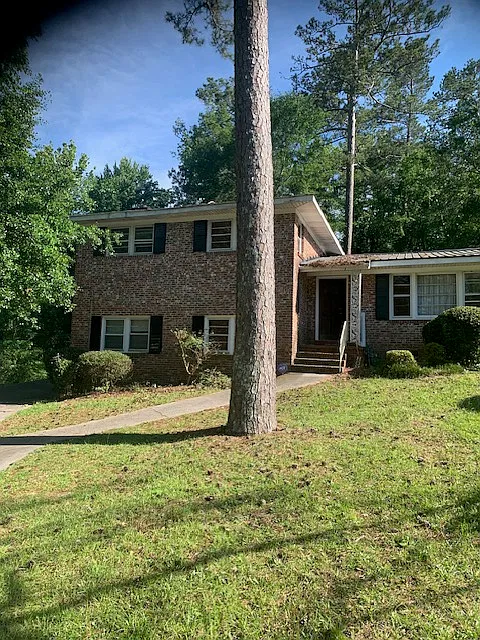 4 bed, 2513 sqft, $2,095 — Photo 1
