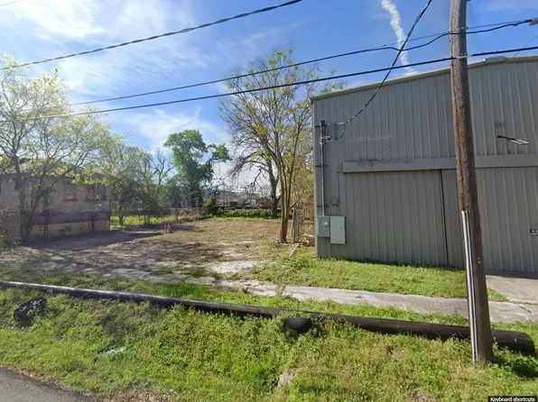 3720 Bell St, Houston, TX 77003