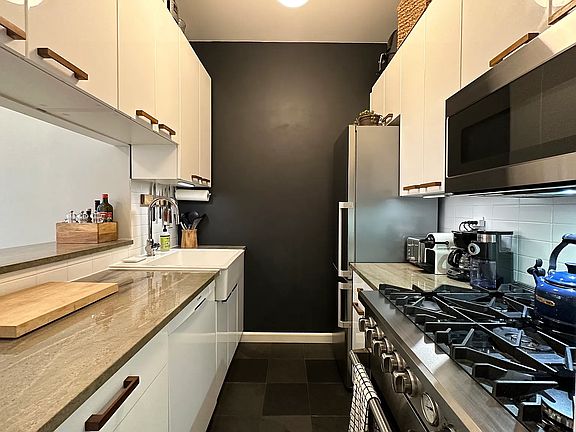 3rd image of 350 W 14th St APT 3A