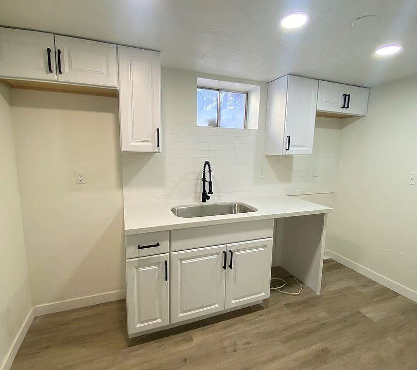 1st image of 556 32nd St #11729769