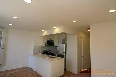 Rented by aptsandlofts.com