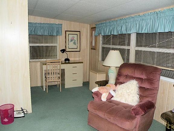 4th image of 104 Pindo Palm St W #104
