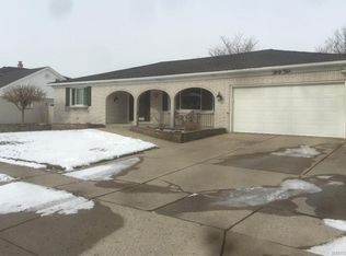 34 Lou Dr, Depew, NY 14043