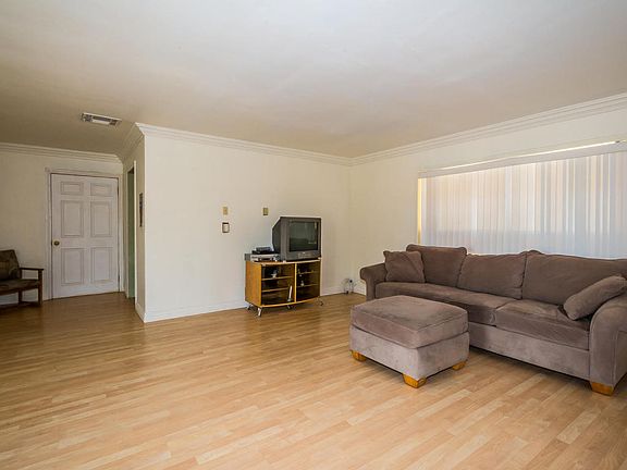 5th image of 16560 E Avenue J